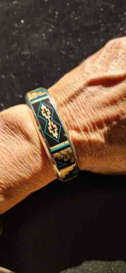 Fancy Cuff Bracelet Envoy BR115