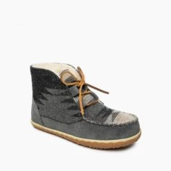 Minnetonka Torrey Lace-up Bootie 40144