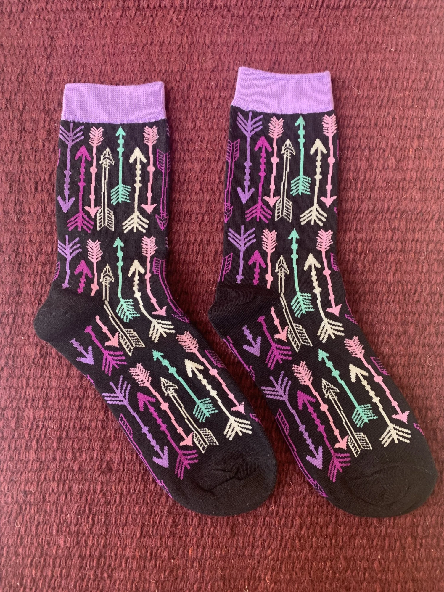 Women’s Black And Purple Socks With Arrows 3432 4 Women’s Black And Purple Socks With Arrows 3432 - Image 2