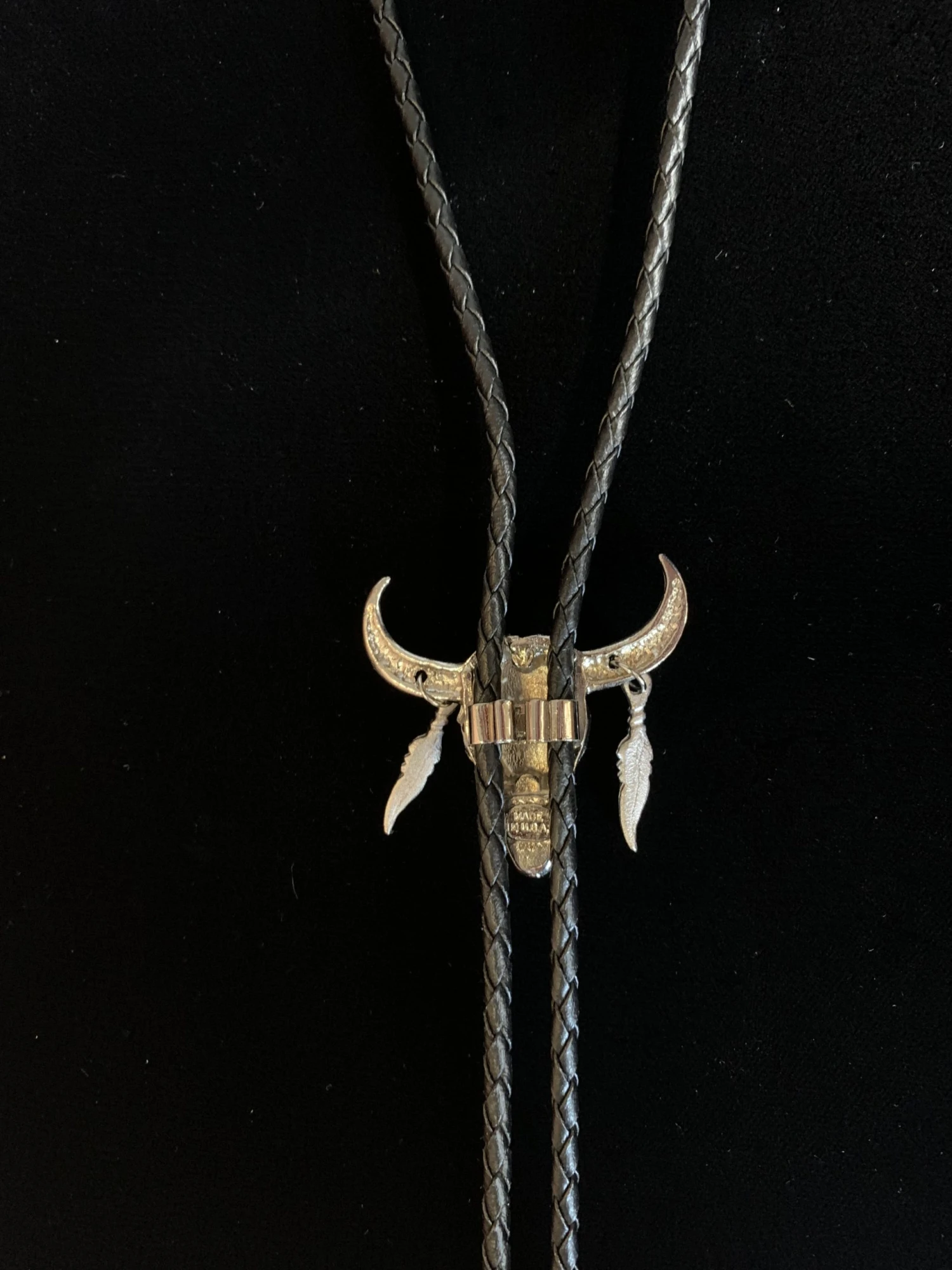 Austin Accents Steer Skull With Feathers Bolo Tie 1154 6 Austin Accents Steer Skull With Feathers Bolo Tie 1154 - Image 4