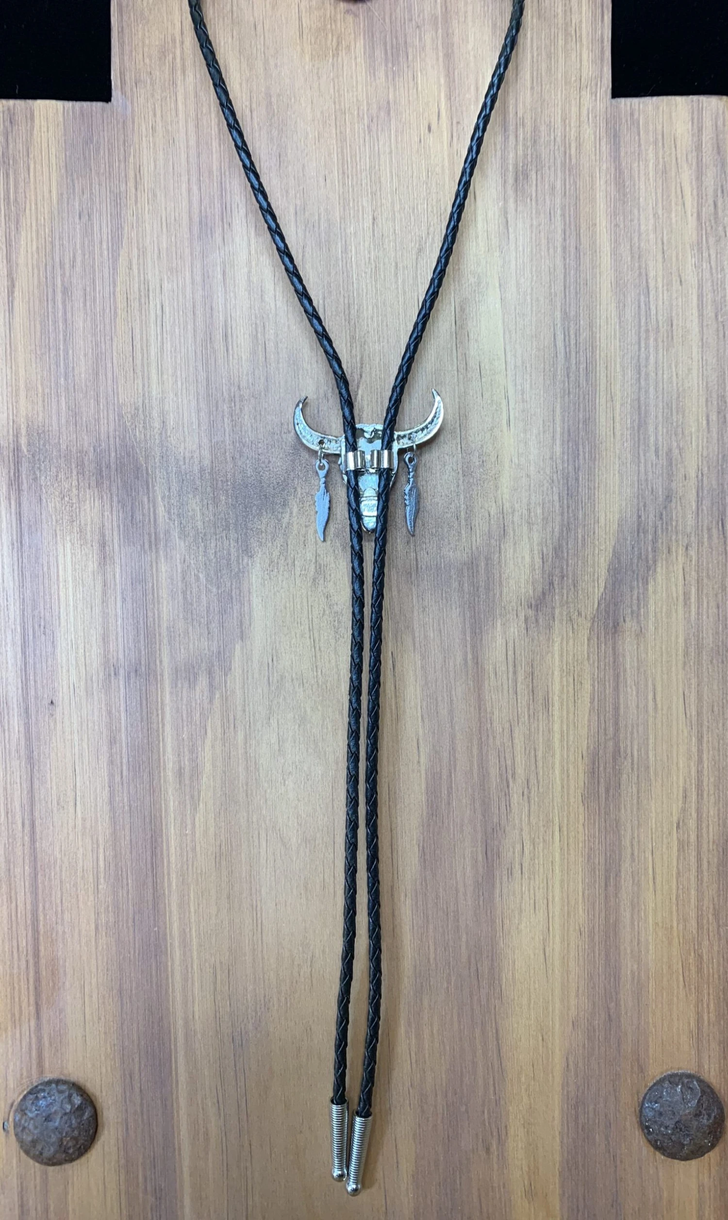 Austin Accents Steer Skull With Feathers Bolo Tie 1154 4 Austin Accents Steer Skull With Feathers Bolo Tie 1154 - Image 2