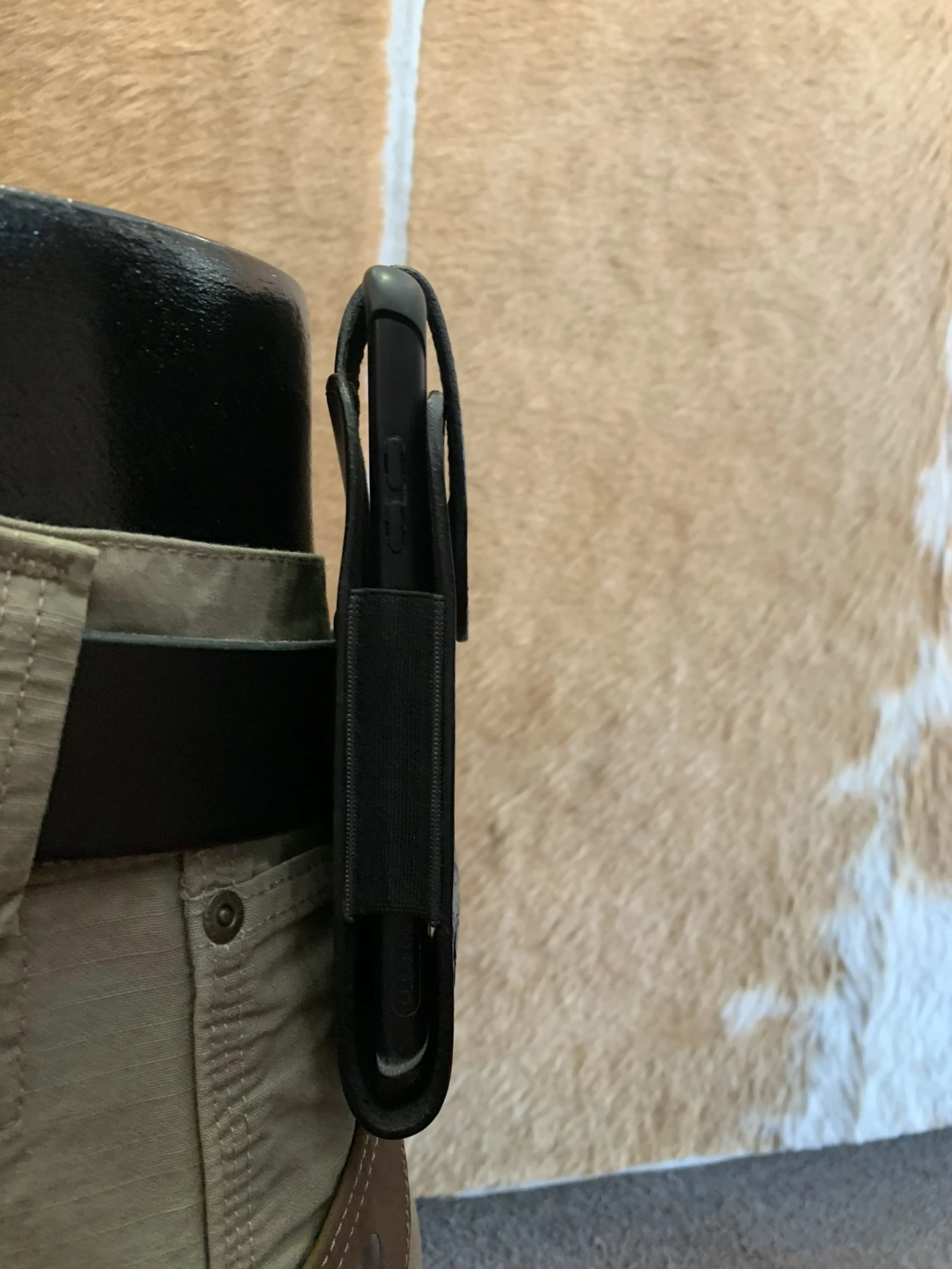 Austin Accents Leather Floral Tooled Phone Case CP-04 Black 6 Austin Accents Leather Floral Tooled Phone Case CP-04 Black - Image 4