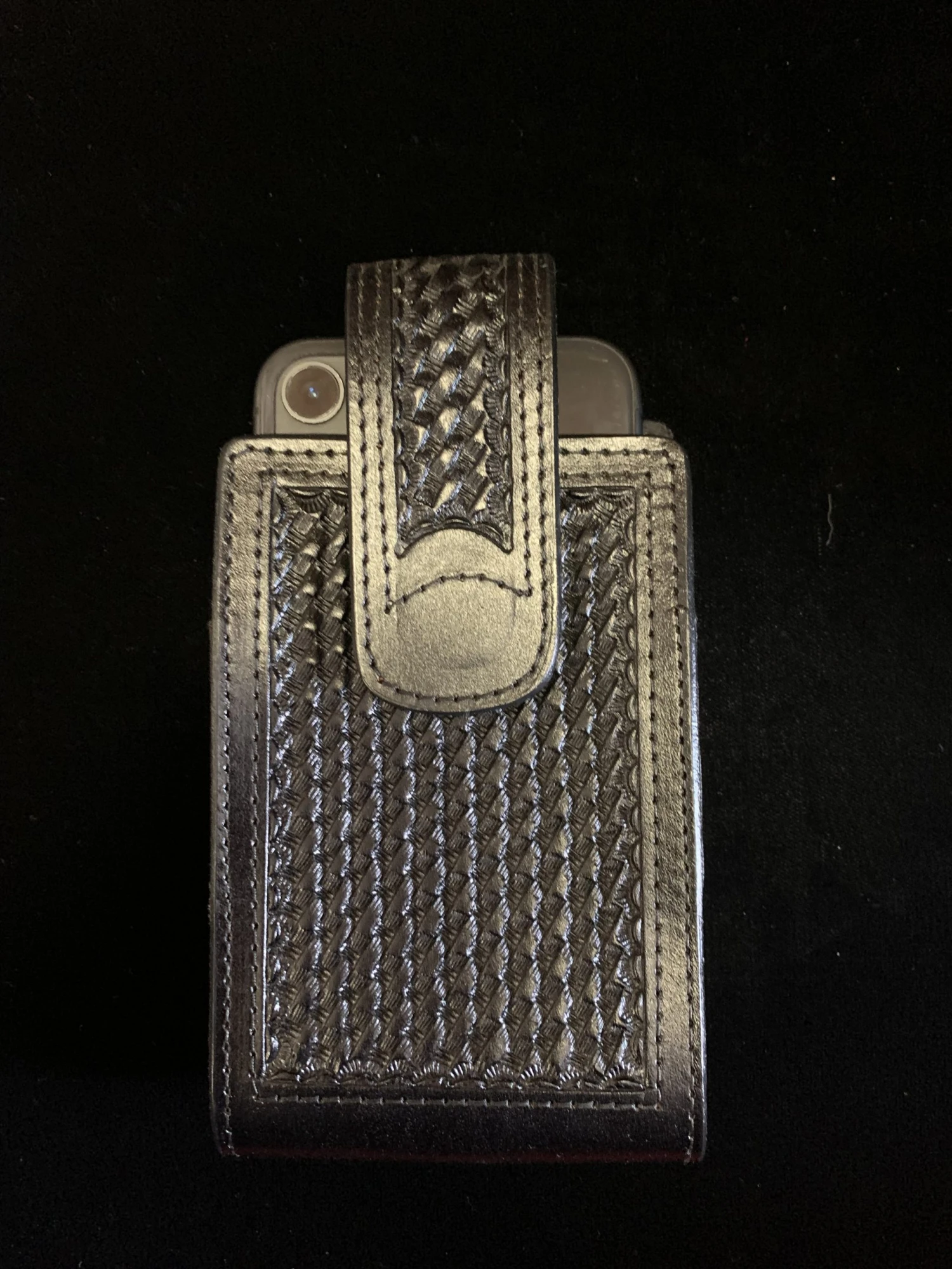 Austin Accents Leather Basket Weave Phone Case CP-01 Black 3 Austin Accents Leather Basket Weave Phone Case CP-01 Black