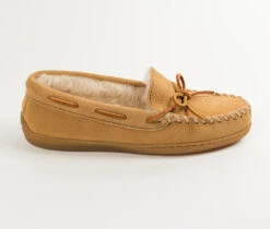 Minnetonka Mens Moccasins Pile Lined 3901 -Western Cowboy Supplies mens slippers pile hardsole tan 3901 02